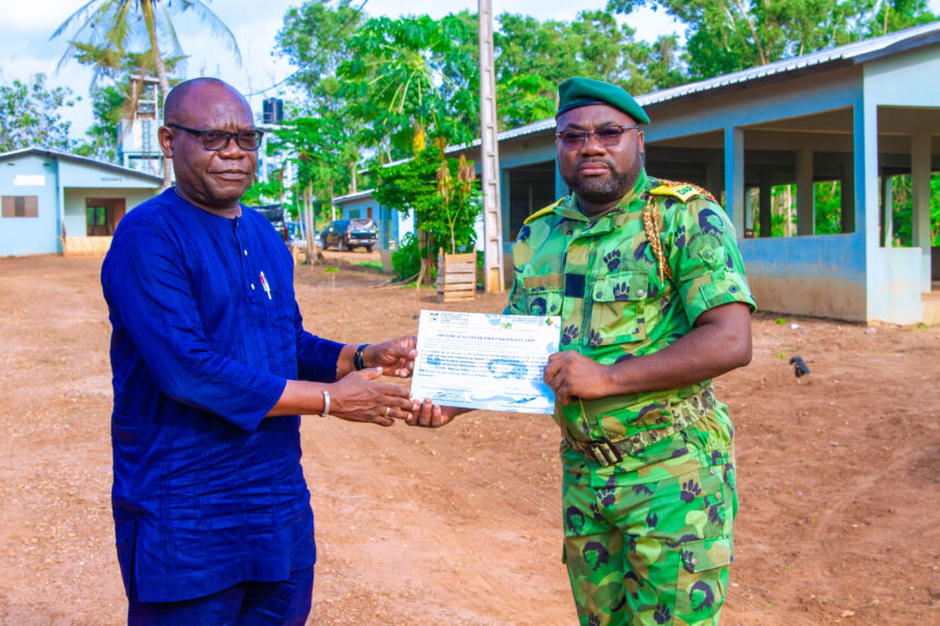 104790 39 nouveaux contrôleurs des eaux, forêts et chasse prêts à servir